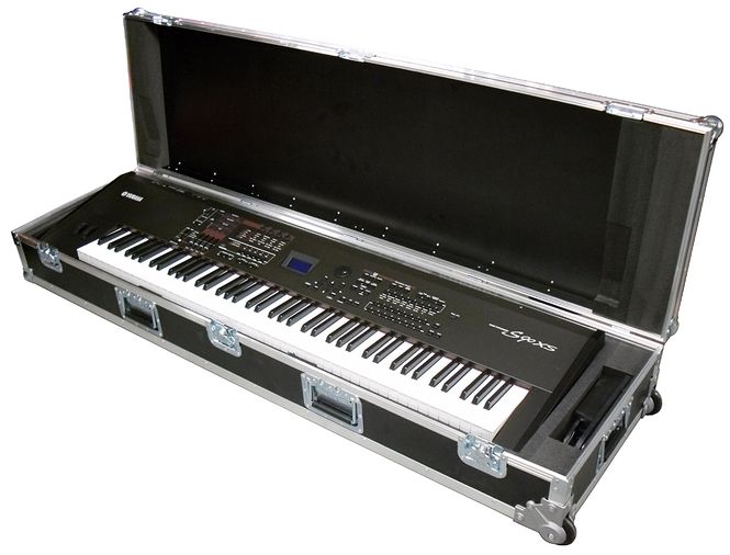Hovedbilde Yamaha S90SX m/hjul - Flightcase