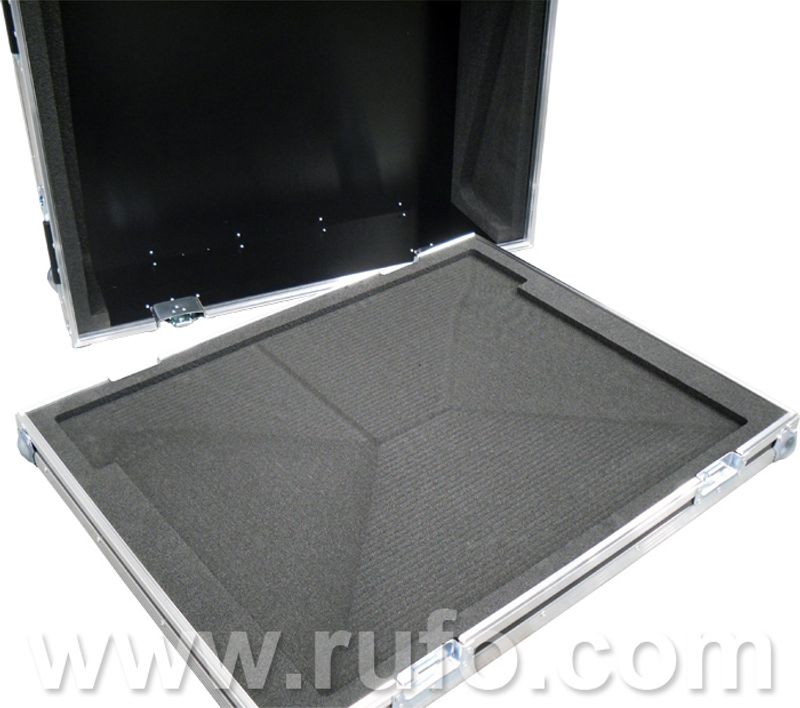 Behringer  XL 2400 - Flightcase