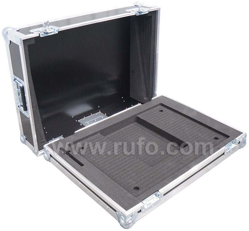 Mackie CFX 16 MK2 - Flightcase